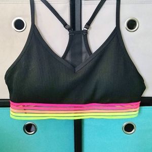 • PINK Sports Bra 🖤